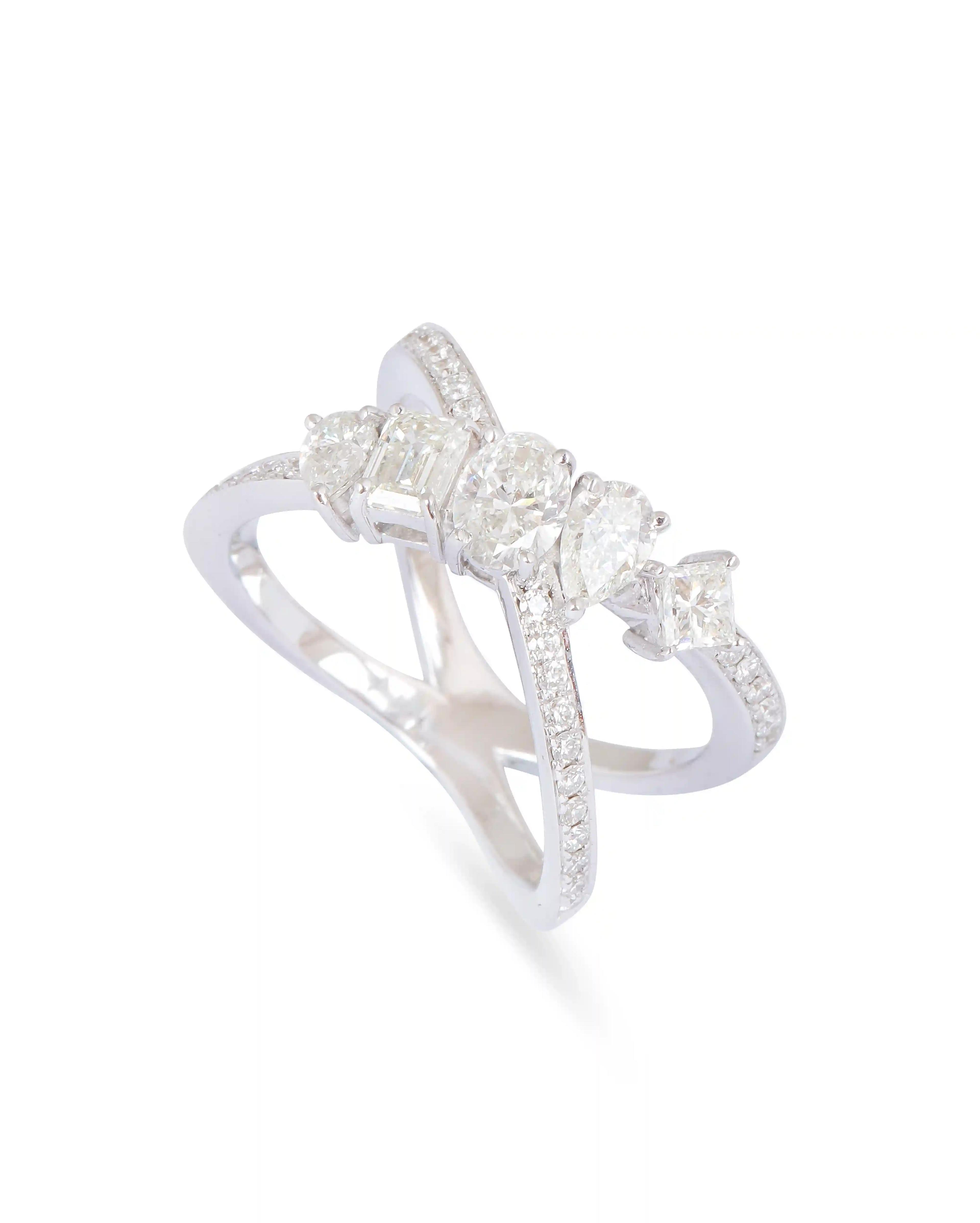 ALINA' Diamond ring with multi-shape of diamonds