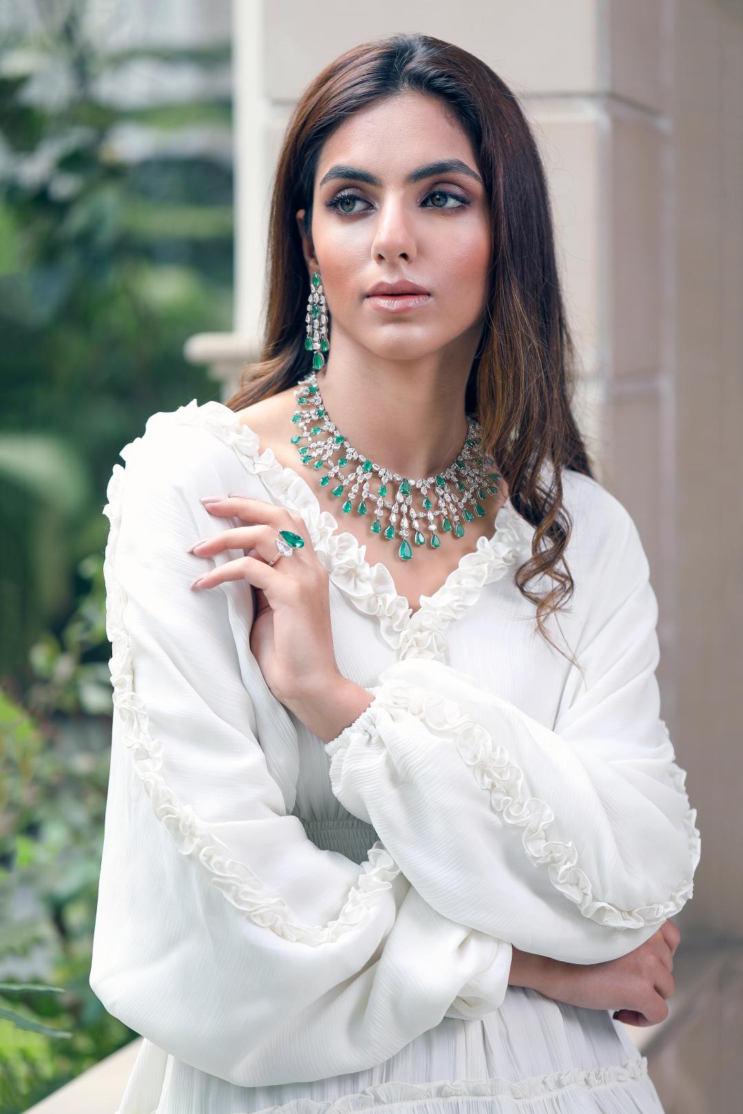 LILI' PEAR ZAMBIAN EMERALDS & PEAR DIA NECKLACE