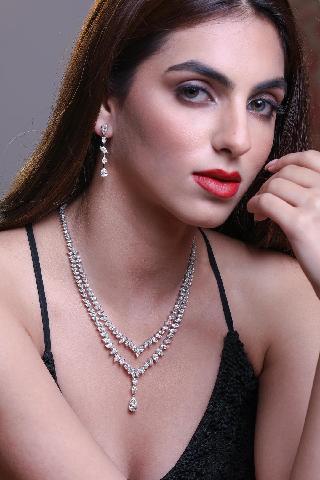 LUMIRA' PEAR AND MARQUISE DIAMONDS NECKLACE